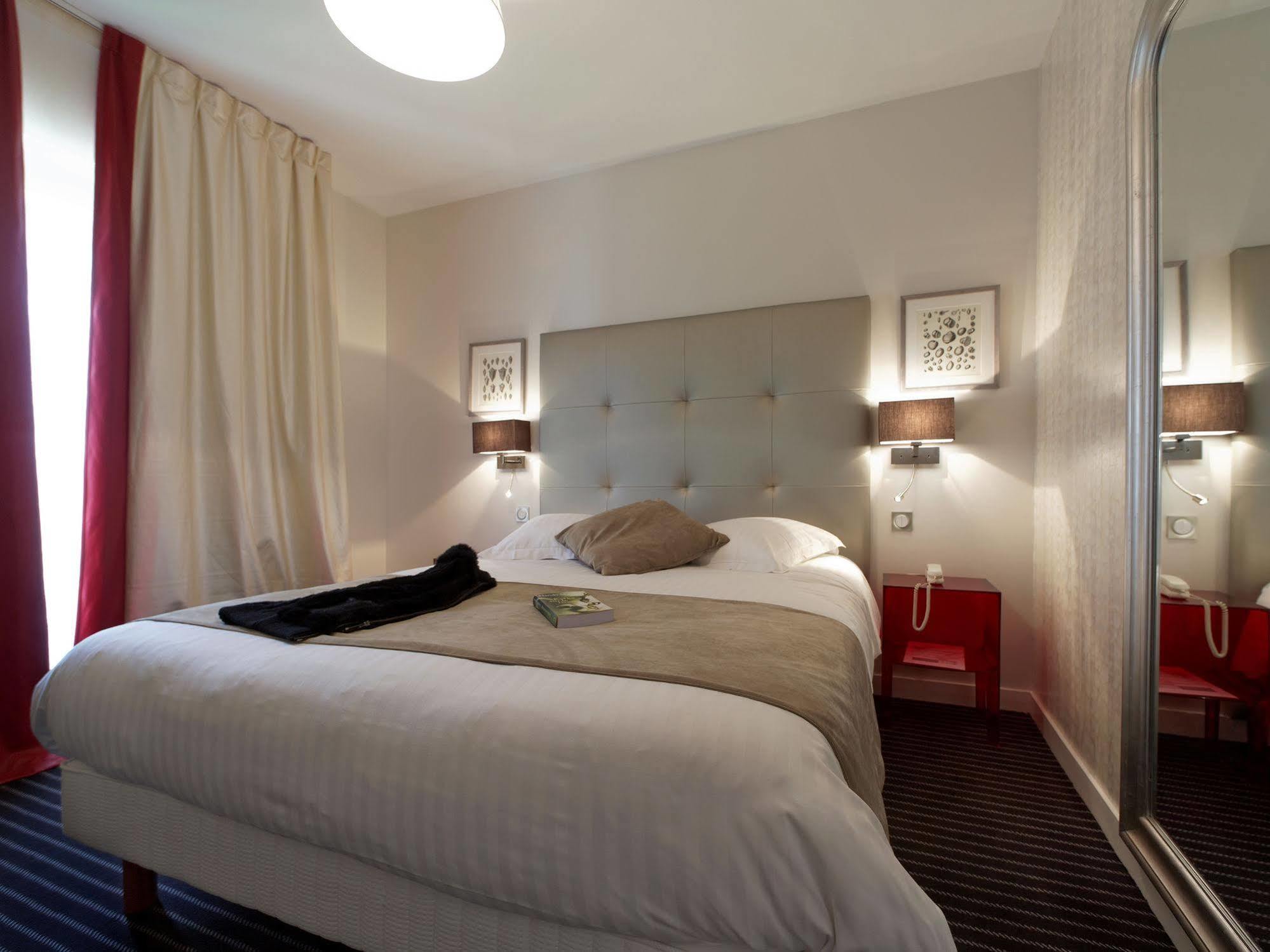 Hotel La Residence Des Artistes Roscoff Luaran gambar